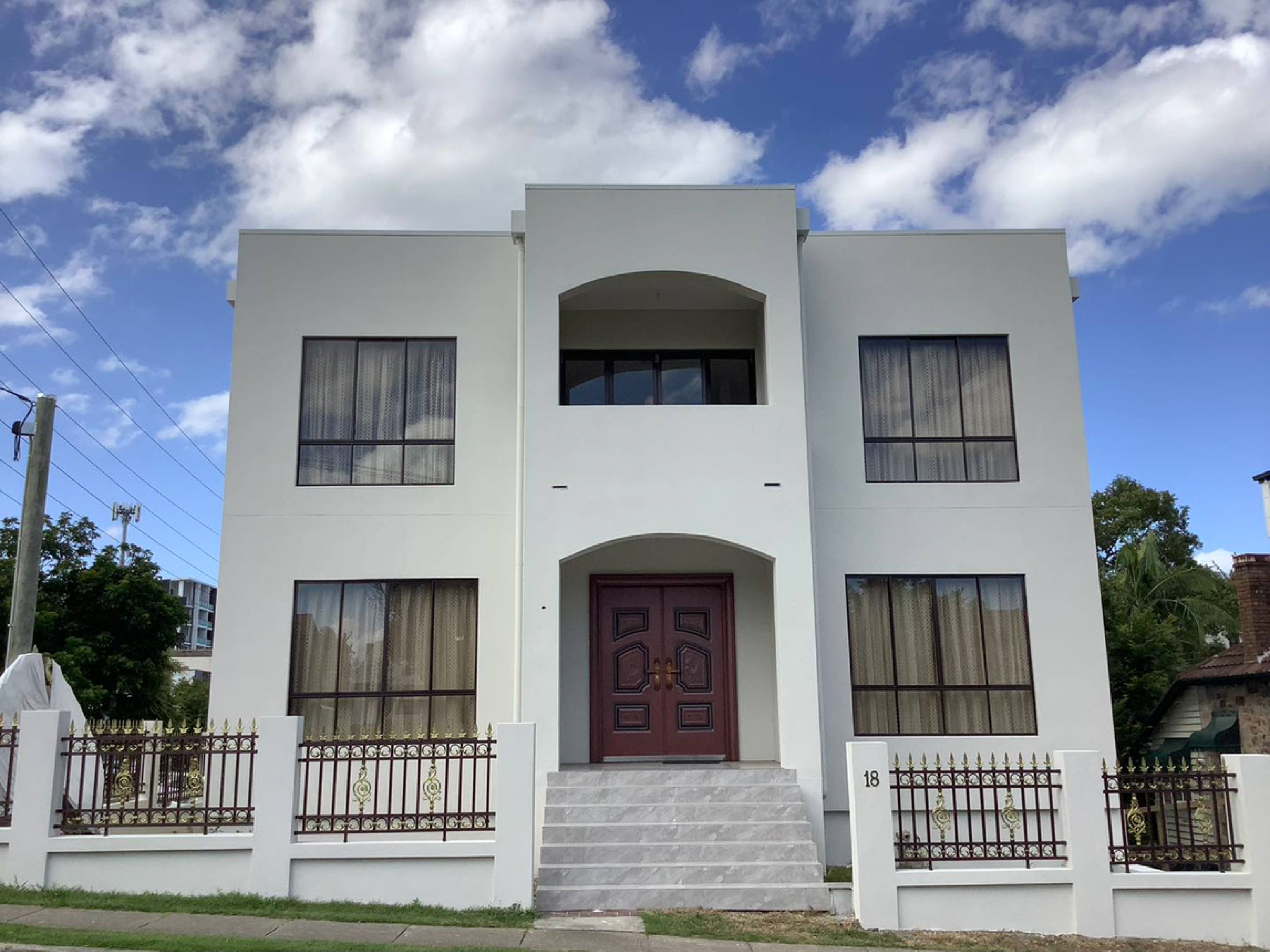 今日珀斯Bowen Hills 布里斯班Windsor区新建别墅宽敞明亮干净舒适交通便利 Bowen Hills 布里斯班Windsor区新建别墅宽敞明亮干净舒适交通便利