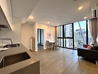Melbourne City 市中心Central附近两房一卫带家具家电