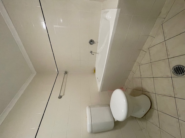 今日珀斯Strathfield 豪华公寓 超大主卧独立卫浴 空调 有车位 4分钟步行至火车站 Strathfield 豪华公寓 超大主卧独立卫浴 空调 有车位 4分钟步行至火车站