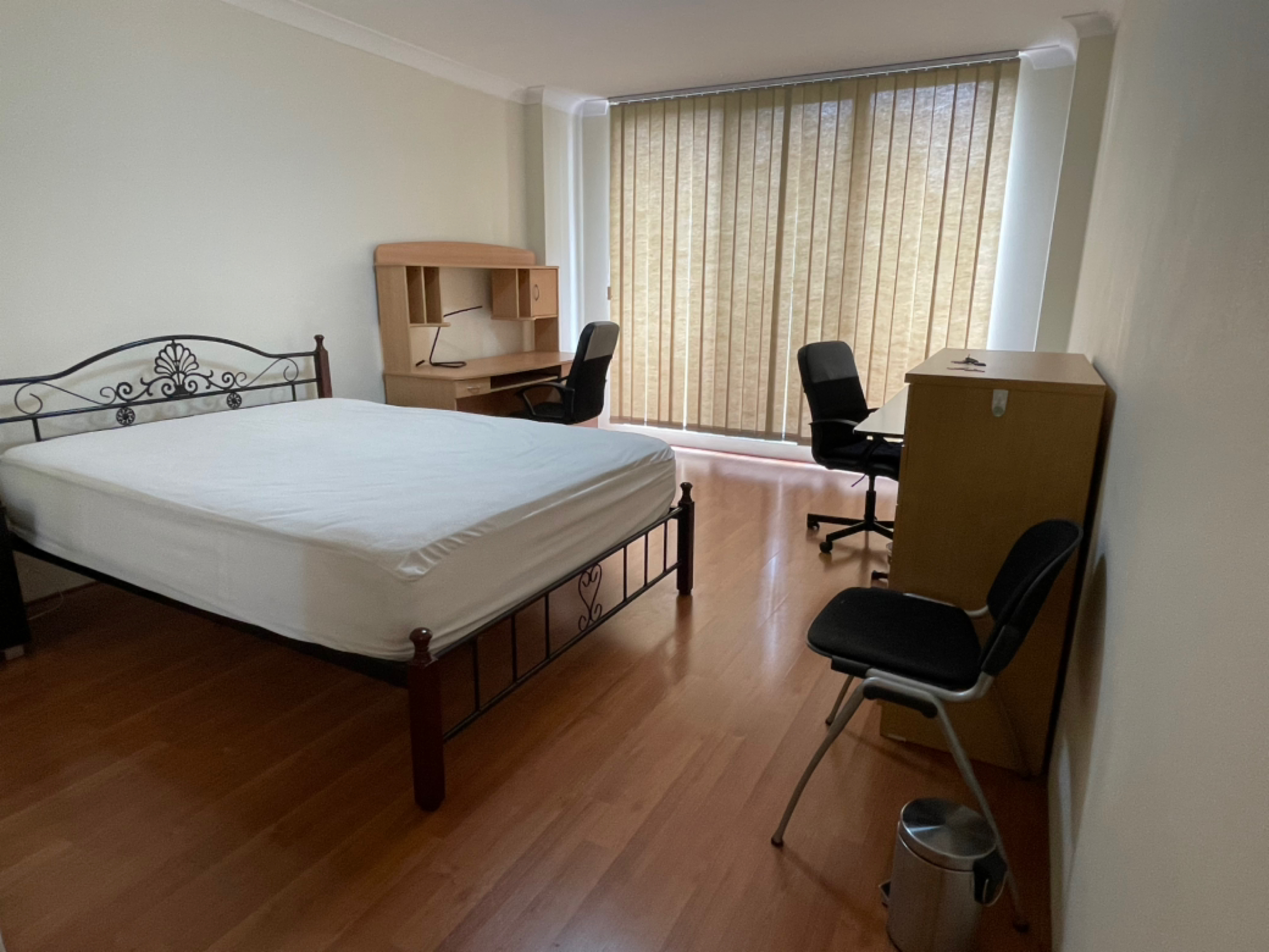 今日珀斯Strathfield 豪华公寓超大主卧 可Couple 空調 有车位 独立卫浴 步行4分钟到火车 Strathfield 豪华公寓超大主卧 可Couple 空調 有车位 独立卫浴 步行4分钟到火车