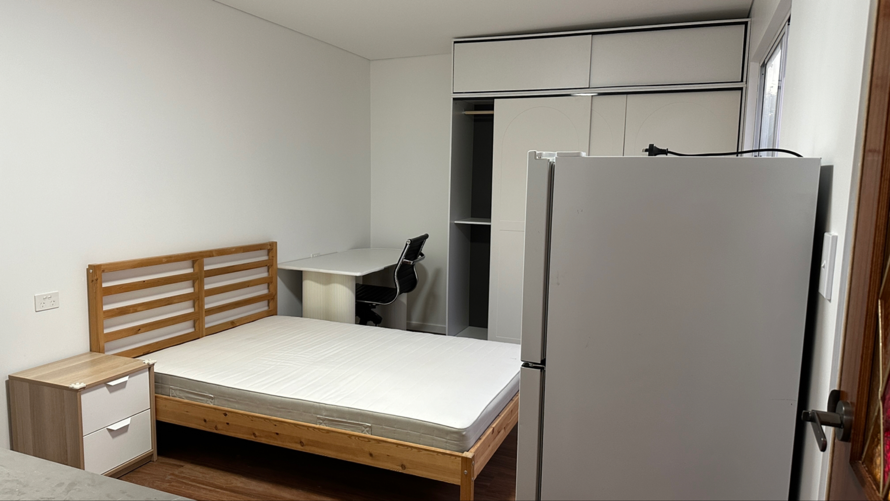 今日珀斯Merrylands 静街独立studio带厕所 Merrylands 静街独立studio带厕所