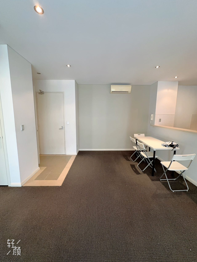 今日悉尼Rosebery 两室两卫 客厅卧室均有空调 家具家电齐全 Rosebery 两室两卫 客厅卧室均有空调 家具家电齐全