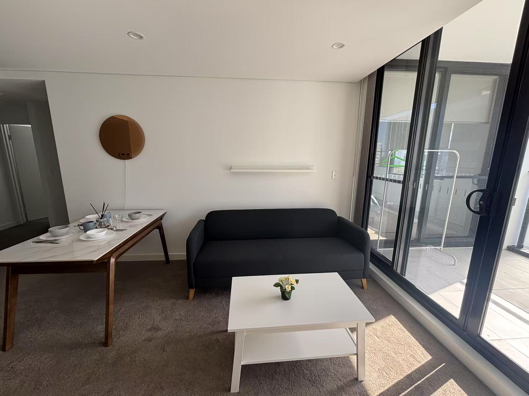 今日悉尼Wolli Creek Wolli creek两室两卫价格非常划算家具齐全可分租 Wolli Creek Wolli creek两室两卫价格非常划算家具齐全可分租