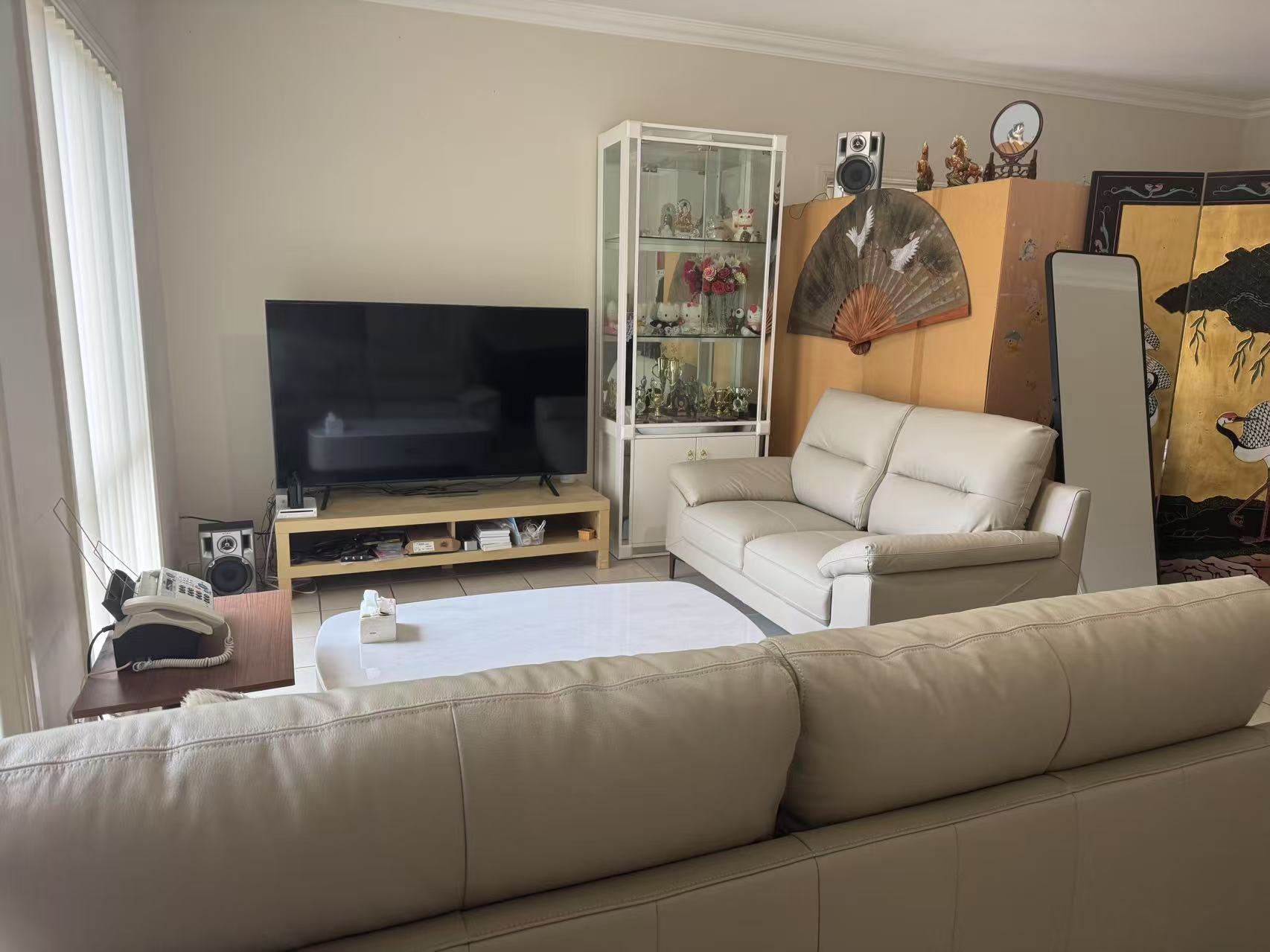 今日悉尼Hurstville 近新双层大House单间 240一周 近westfield 包家具 Hurstville 近新双层大House单间 240一周 近westfield 包家具