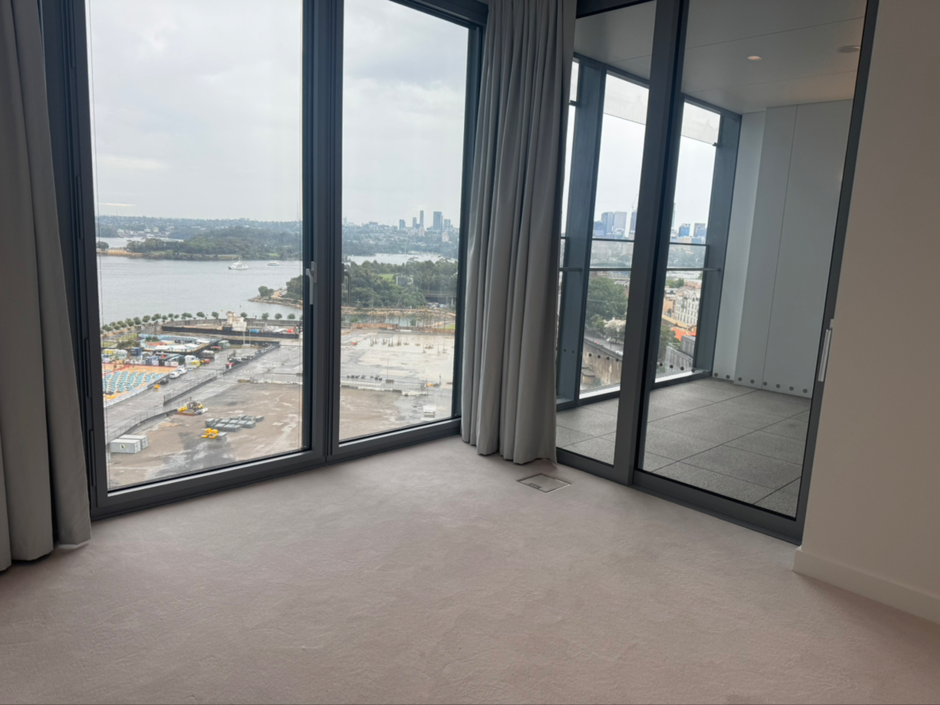 今日悉尼Barangaroo 豪华一房一书房海景公寓主卧出租 包家具 Barangaroo 豪华一房一书房海景公寓主卧出租 包家具