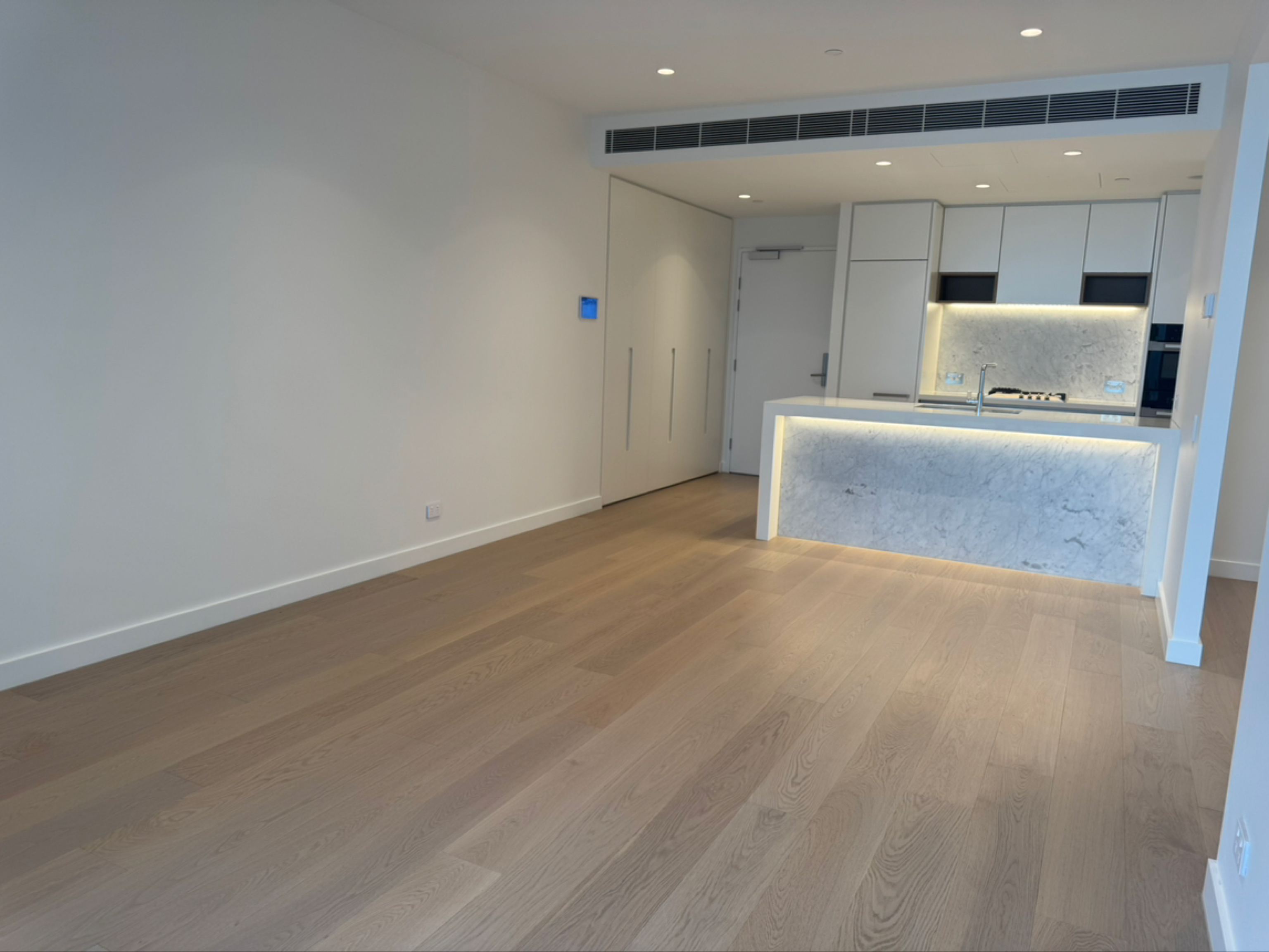 今日悉尼Barangaroo 豪华一房一书房海景公寓主卧出租 包家具 Barangaroo 豪华一房一书房海景公寓主卧出租 包家具