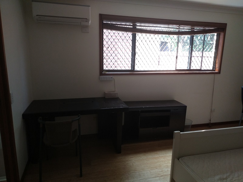 今日珀斯Sunnybank Hills 绝佳位置独立卫浴的宽敞Master主人房 Sunnybank Hills 绝佳位置独立卫浴的宽敞Master主人房