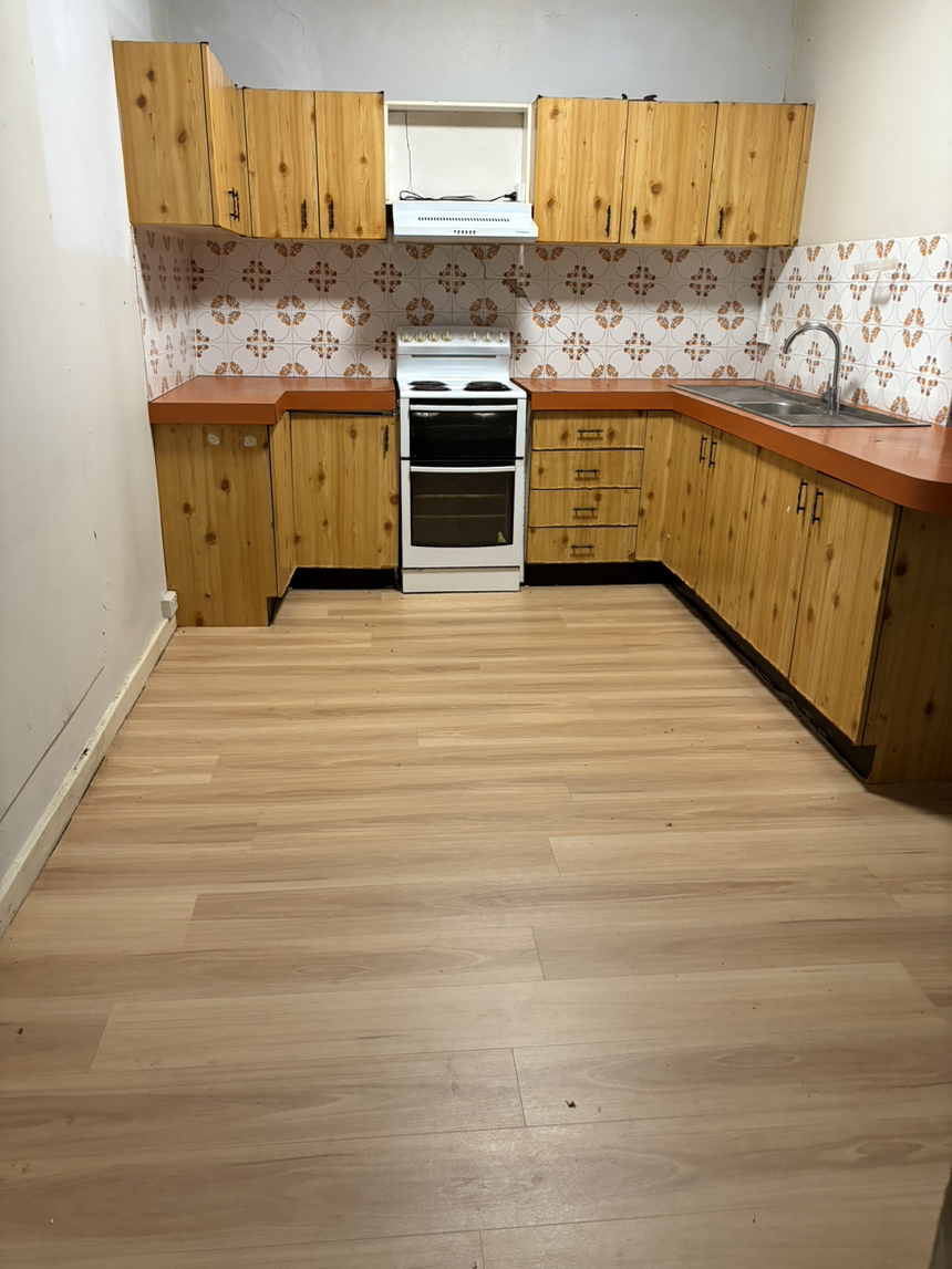 今日珀斯Croydon house 单房出租全包200 Croydon house 单房出租全包200