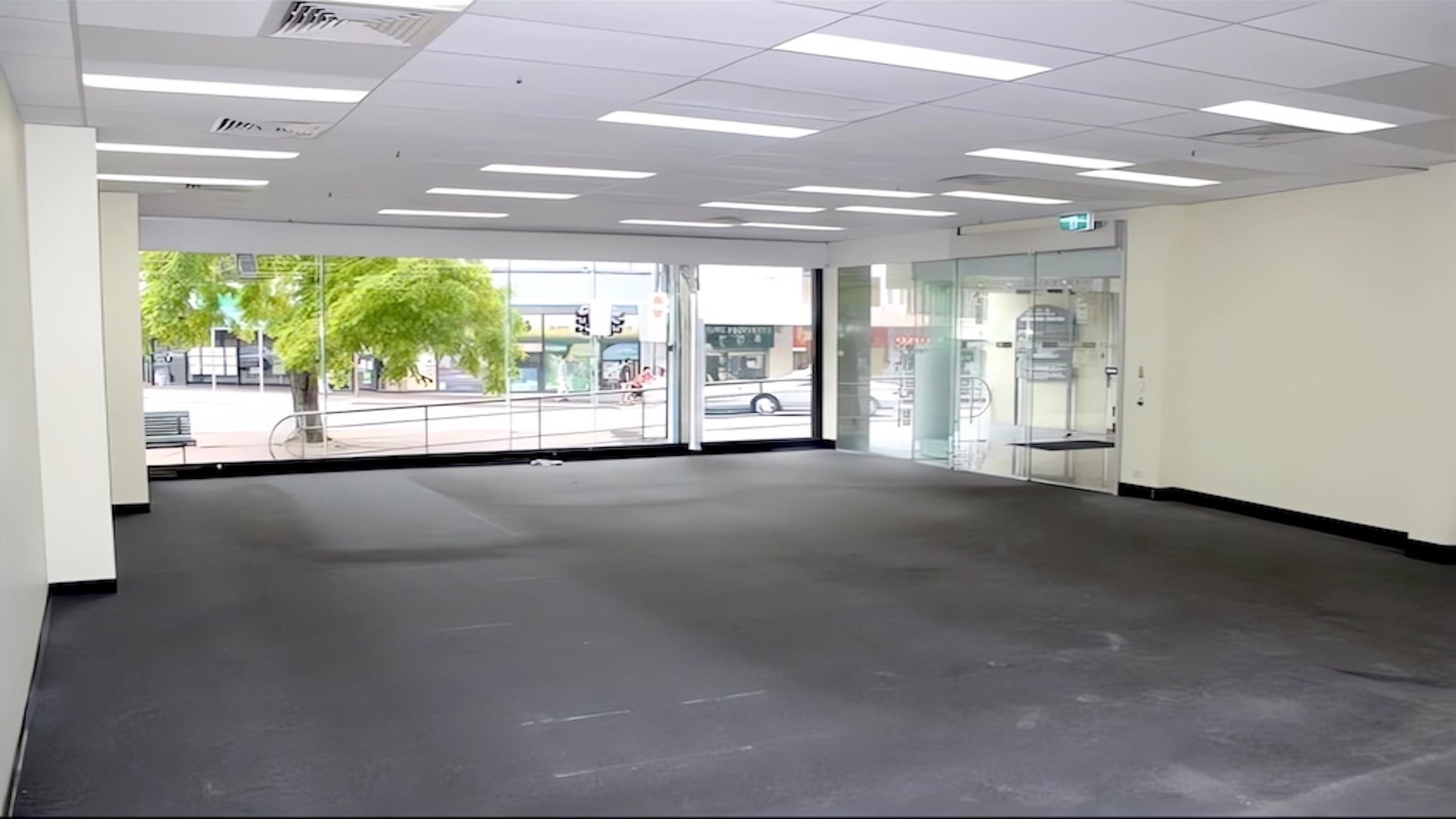 今日悉尼Hurstville 繁忙临街商铺 零售医疗或办公室 开放式平面 当前医疗中心配置 Hurstville 繁忙临街商铺 零售医疗或办公室 开放式平面 当前医疗中心配置