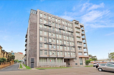 Rosehill 新装修一房木地板公寓近轻轨CityView立刻入住