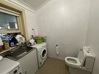 Epping epping west公立小学对面带独立卫浴的阳光宽大卧室出租 后院大花园