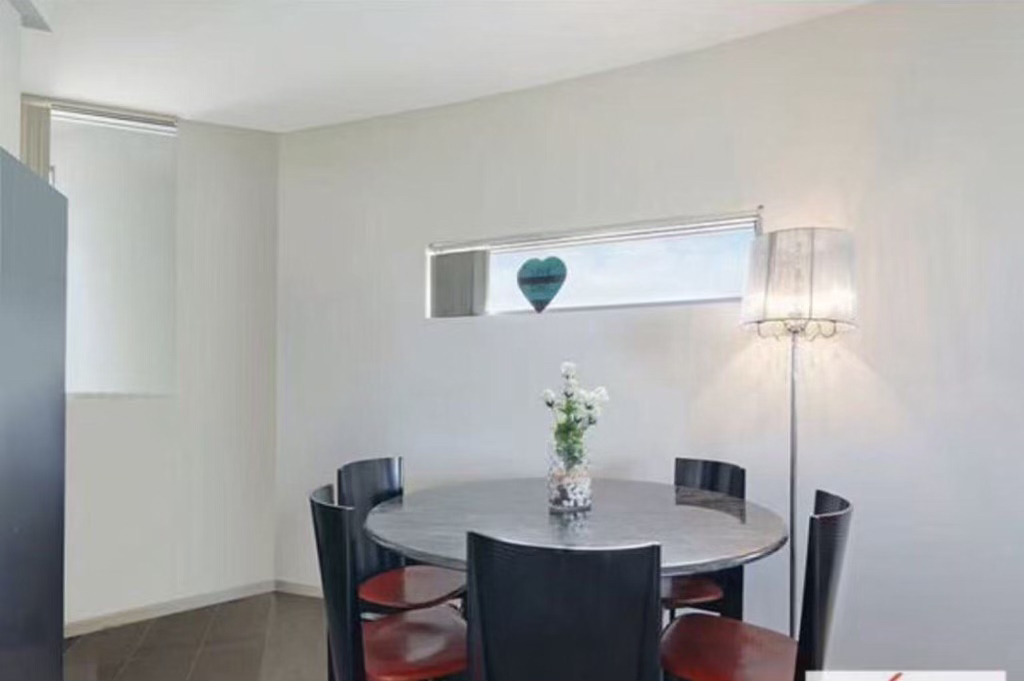 今日悉尼Strathfield 包家具家电 两房两卫公寓近车站拎包入住可整租 Strathfield 包家具家电 两房两卫公寓近车站拎包入住可整租