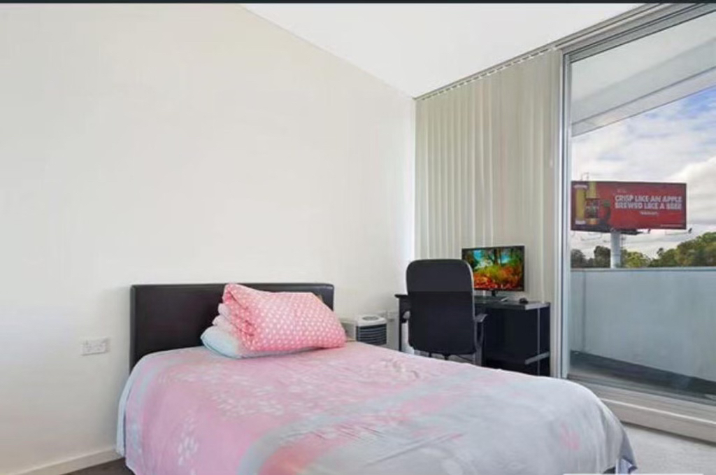 今日悉尼Strathfield 包家具家电 两房两卫公寓近车站拎包入住可整租 Strathfield 包家具家电 两房两卫公寓近车站拎包入住可整租