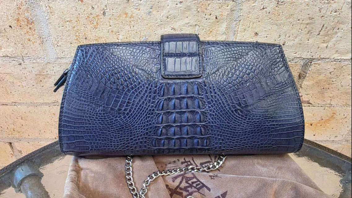今日悉尼全新轻奢品鳄鱼皮女款手包 全新轻奢品鳄鱼皮女款手包