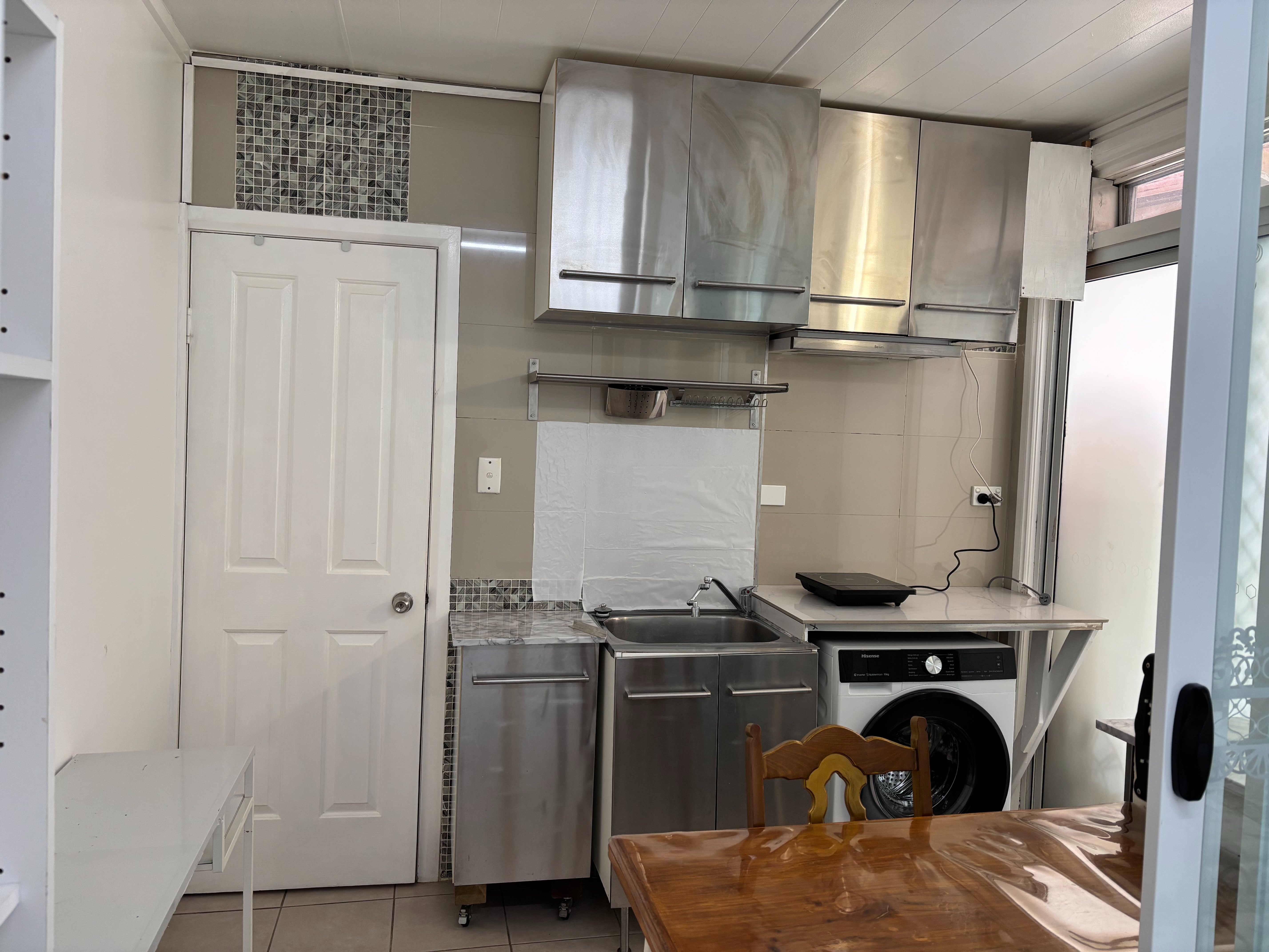 今日卧龙岗Hurstville Granny Flat Hurstville Granny Flat