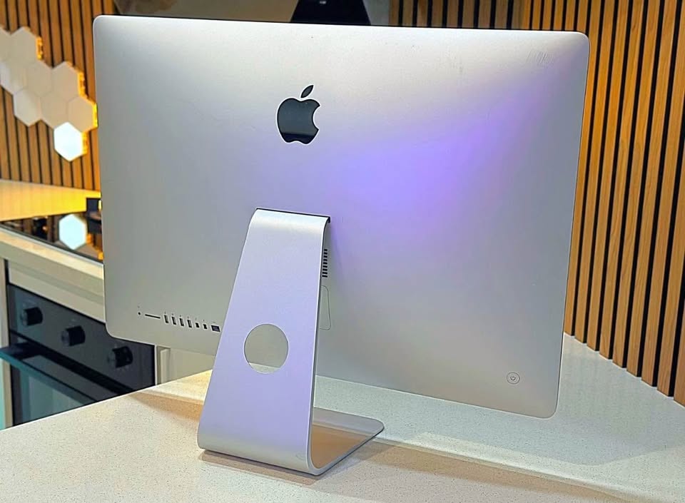 今日珀斯回国售2021购买的 Imac 27inch 5K一体机电脑 回国售2021购买的 Imac 27inch 5K一体机电脑