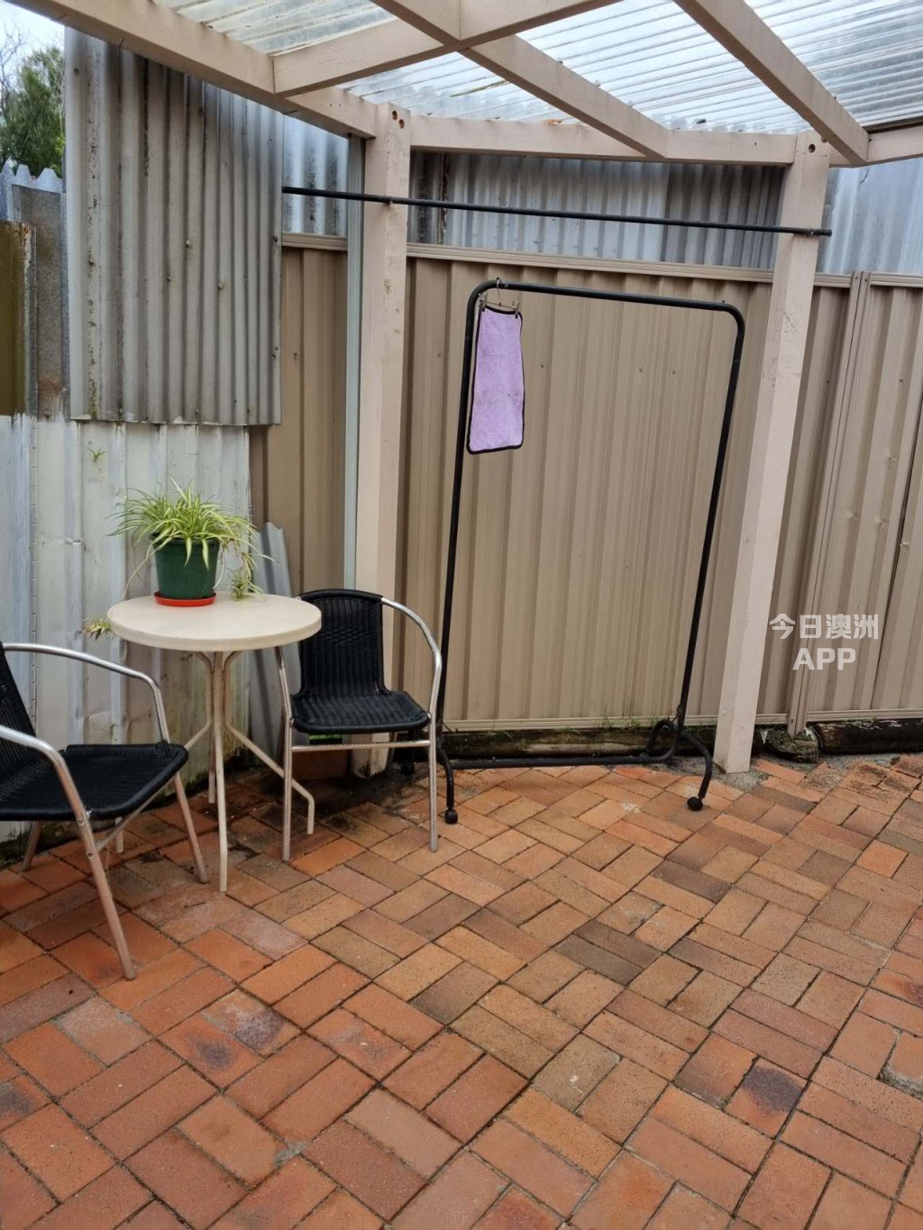 今日墨尔本Rosebery 区 一房Granny flat出租近NSW大学对面eastlake购物中心门前bus站 Rosebery 区 一房Granny flat出租近NSW大学对面eastlake购物中心门前bus站