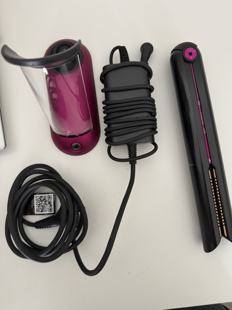 今日悉尼Dyson全新直发器 Dyson全新直发器