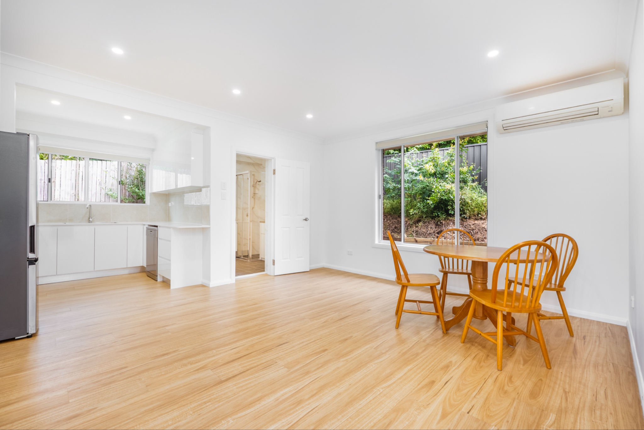 今日堪培拉Beecroft 全新建两房两卫浴Granny flat Beecroft 全新建两房两卫浴Granny flat