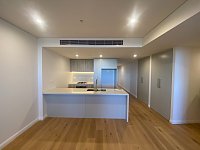 Castle Hill Metro旁公寓出租近Epping  Macquarie 大學short term or long term