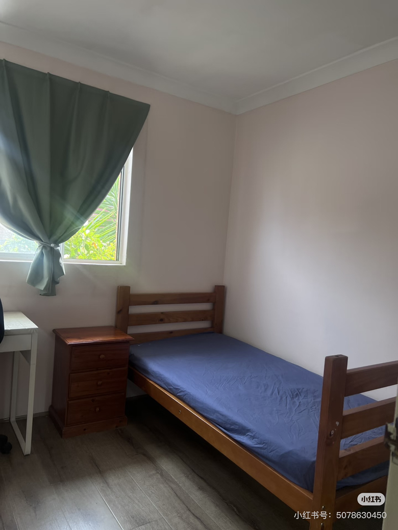今日悉尼Lidcombe Town house 整洁新净一房近火车站 Lidcombe Town house 整洁新净一房近火车站