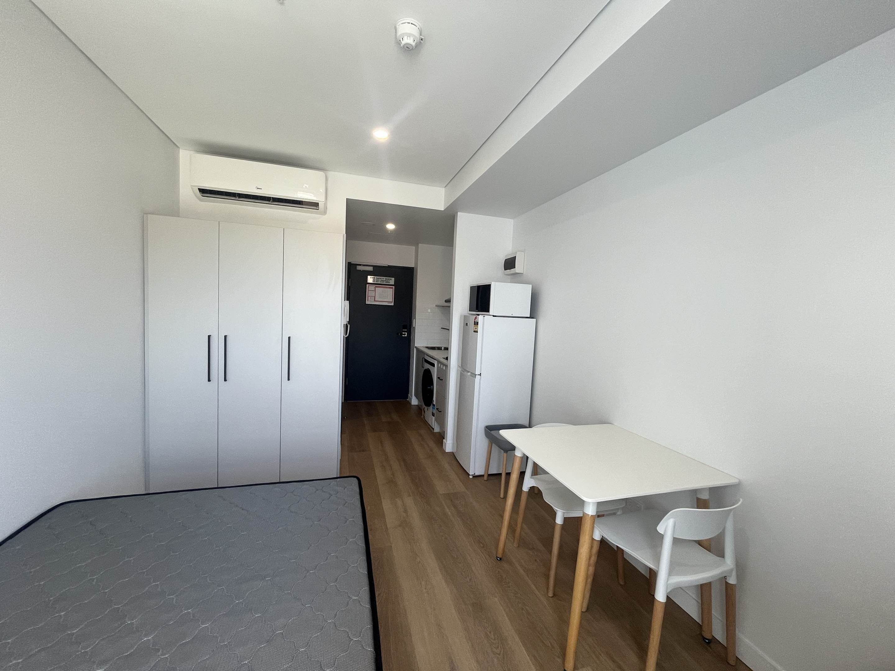 今日悉尼Burwood 安静街区Studio 6月起 独立厨房卫浴带空调 Burwood 安静街区Studio 6月起 独立厨房卫浴带空调
