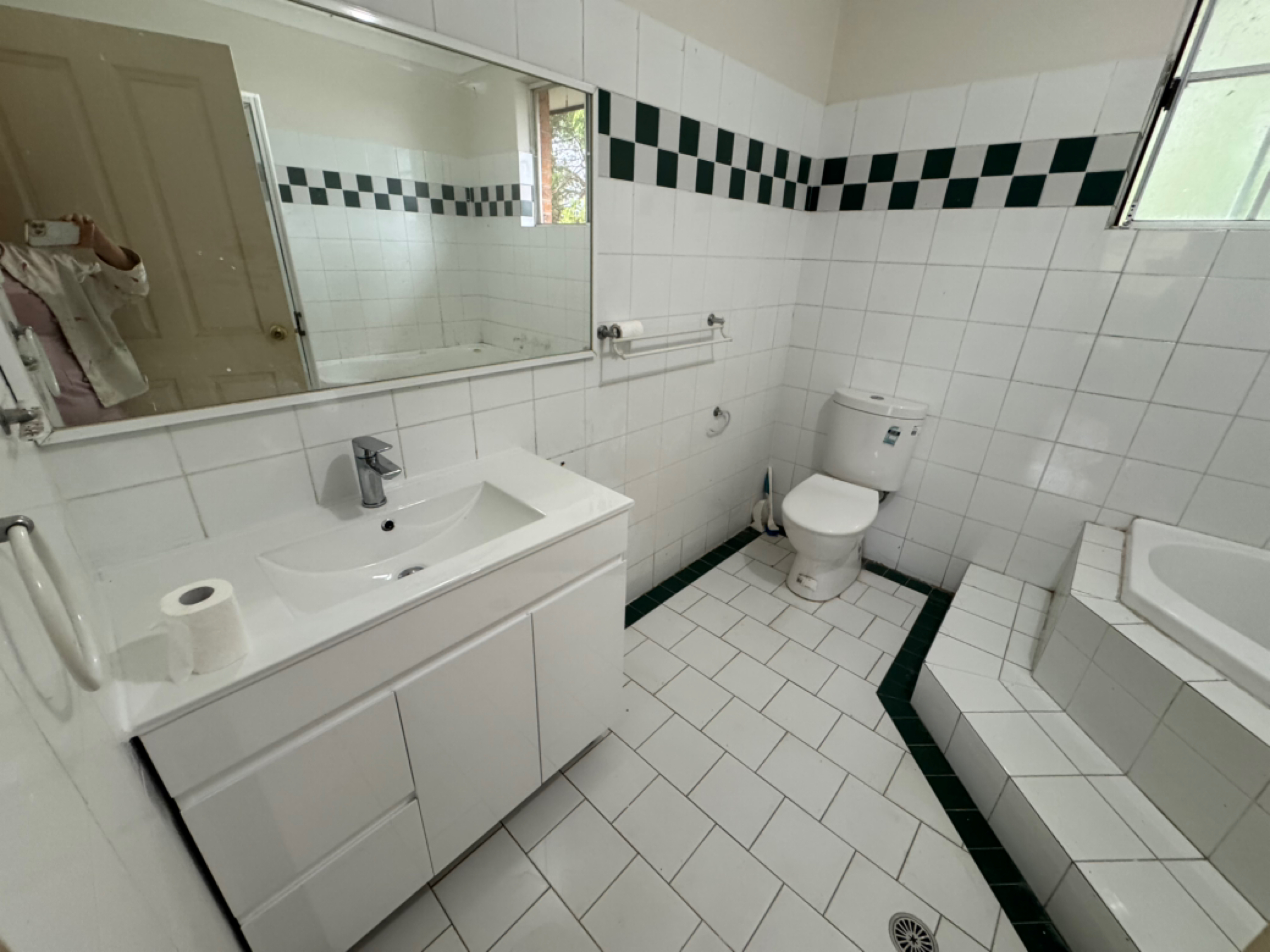 今日珀斯Lidcombe 全新装修光猛大间265周20号入住 Lidcombe 全新装修光猛大间265周20号入住