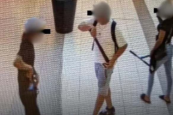 持刀现身商场！珀斯购物中心爆发暴力冲突，3名teenager被捕（图） - 2