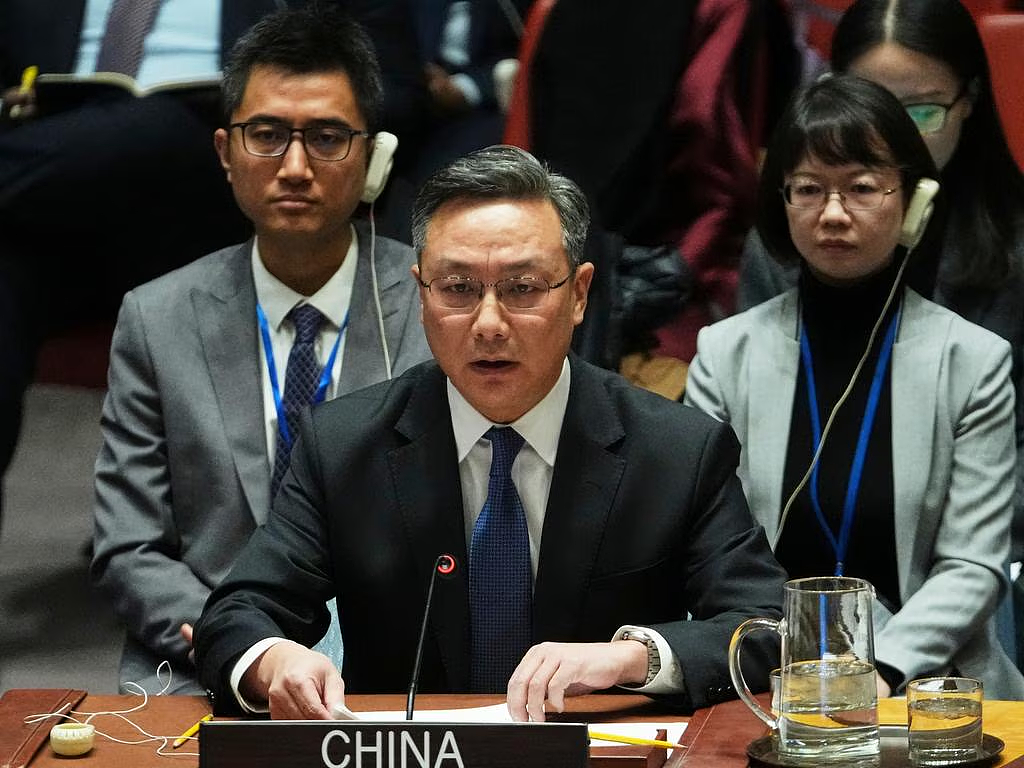 美军突袭委内瑞拉生擒总统,澳专家:真正目标是中国(组图) - 3