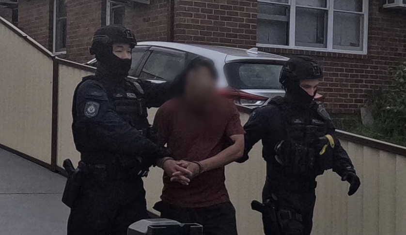 警方重拳打击机车党,悉尼成员涉毒品枪支交易被起诉(组图) - 4