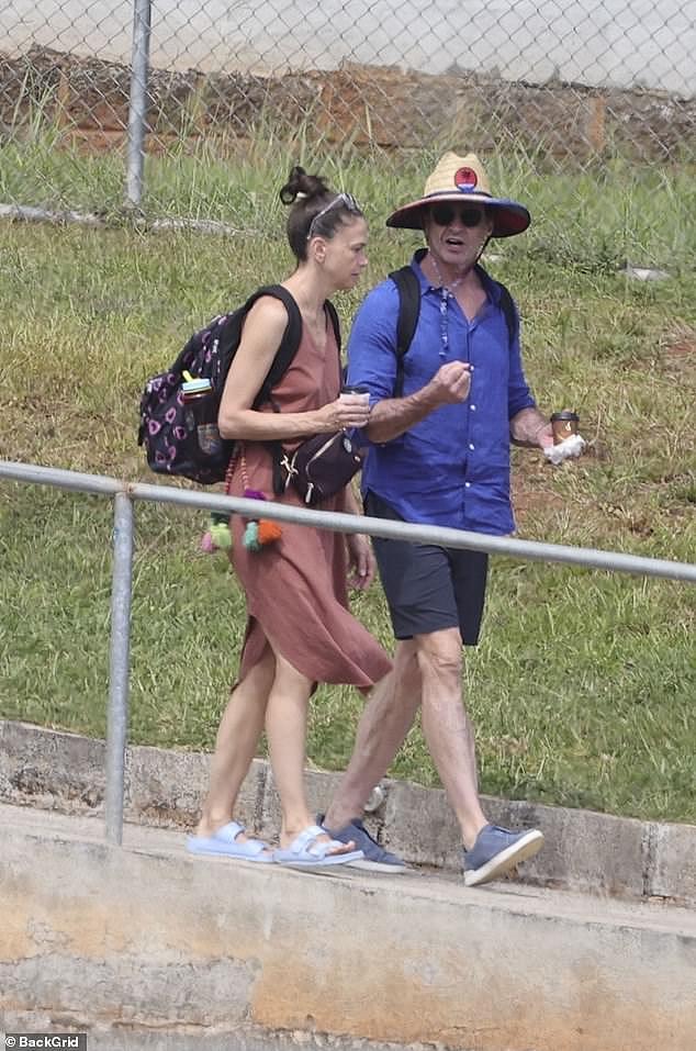 传金刚狼将再婚!与女友海边热吻,带回澳洲老家过圣诞,前妻强烈不满(组图) - 5