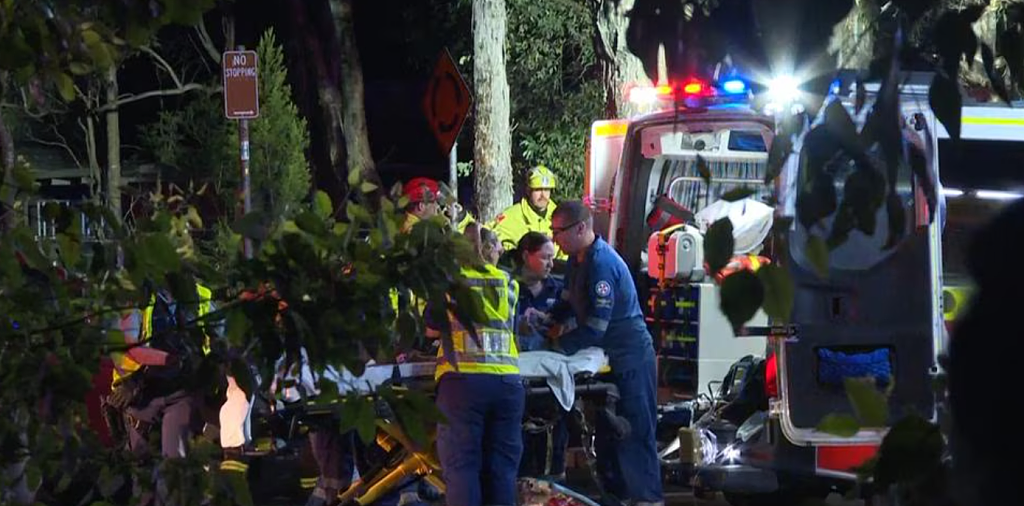 悉尼街头发生恐怖车祸!17岁少女当场死亡,3人受伤送医(组图) - 3