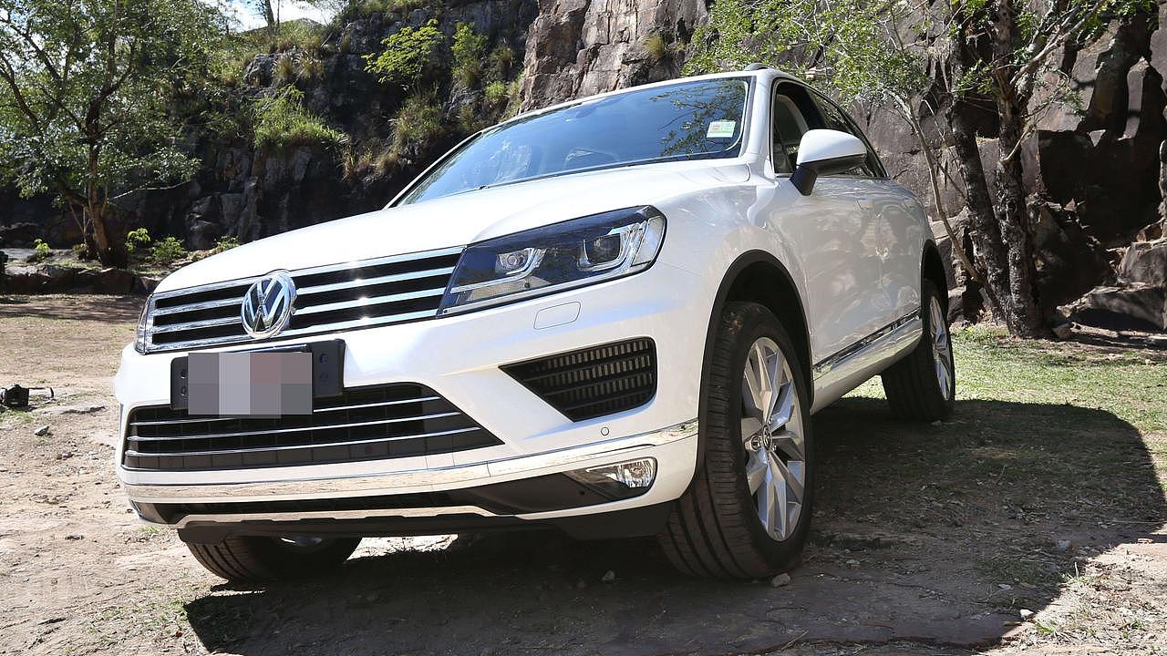 澳洲紧急召回数百辆大众途锐SUV：电池充电恐起火（组图） - 1
