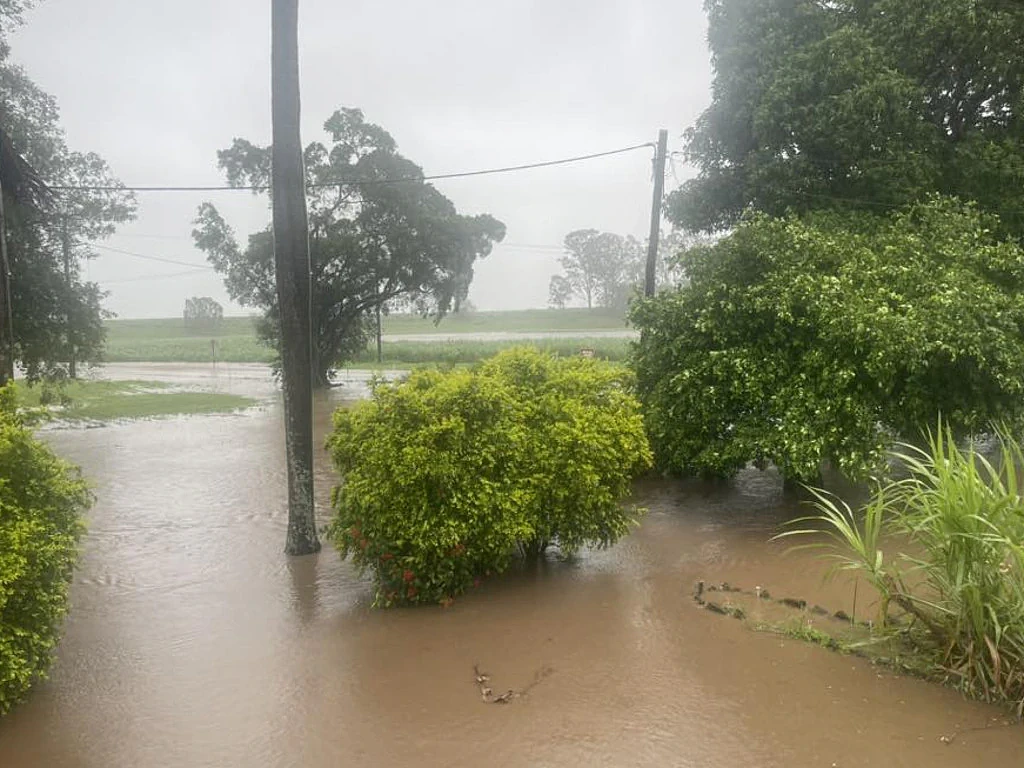 48小时降雨量狂飙600毫米!昆州多地沦为泽国,Koji肆虐全境(组图) - 1