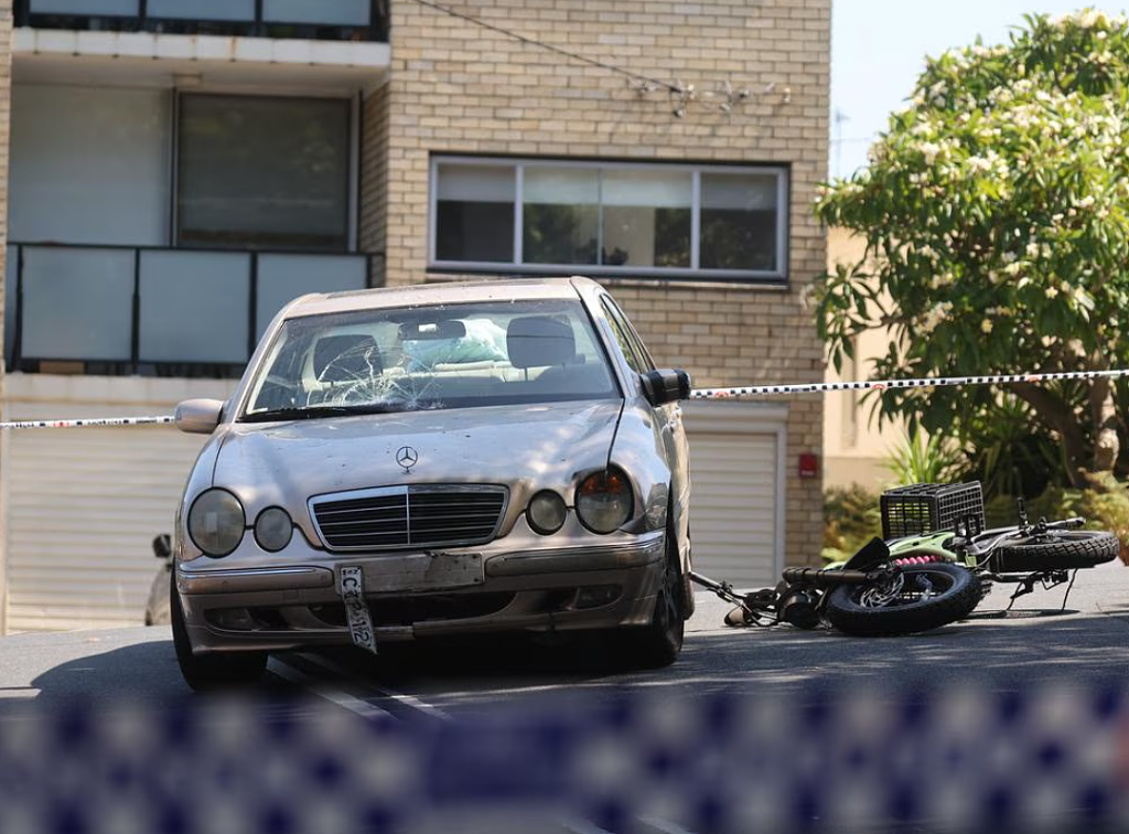 悉尼街头发生严重车祸！电动车撞上奔驰，2名男孩受伤送医（组图） - 3