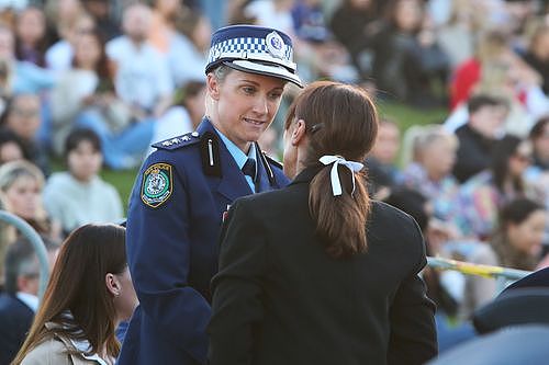 击毙Bondi凶徒的英雄女警不幸确诊癌症,24小时内民众筹款超$35万(组图) - 3