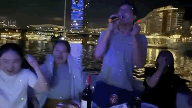 带上家人沉浸式玩转悉尼港！就选雪梨港私人游艇！海上K歌、划水、钓鱼、香蕉船等超多精彩游乐项目等你解锁！一起嗨起来 - 14