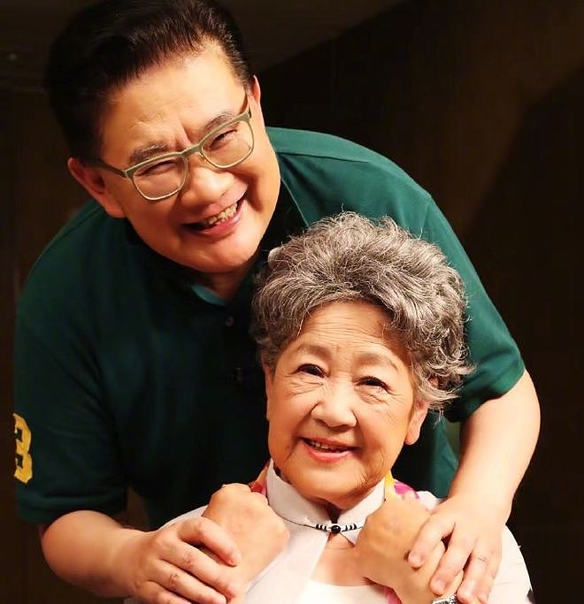 年底娱乐圈传噩耗!艺术家陶玉玲去世,生前丧女、丧夫三次患癌(组图) - 3