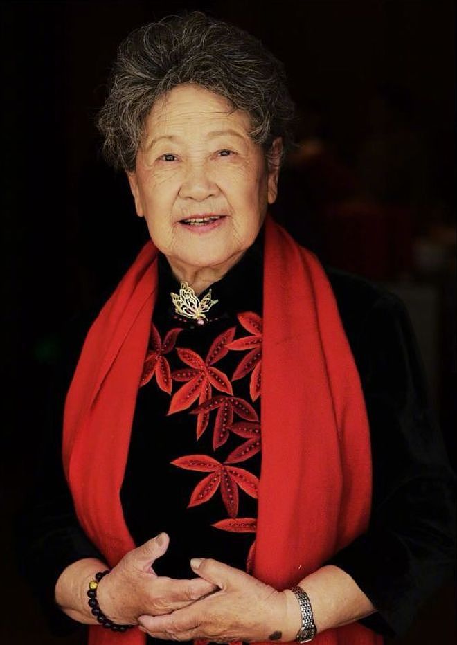 年底娱乐圈传噩耗!艺术家陶玉玲去世,生前丧女、丧夫三次患癌(组图) - 5