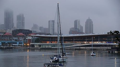 悉尼出现五百年一遇罕见暴雨，周边地区1.9万次雷击！多地发布洪水预警（组图） - 2