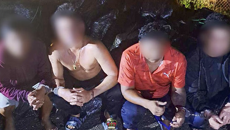 破获$20亿毒资！澳洲联手斐济截获“潜水毒艇”，逮捕六人（组图） - 2