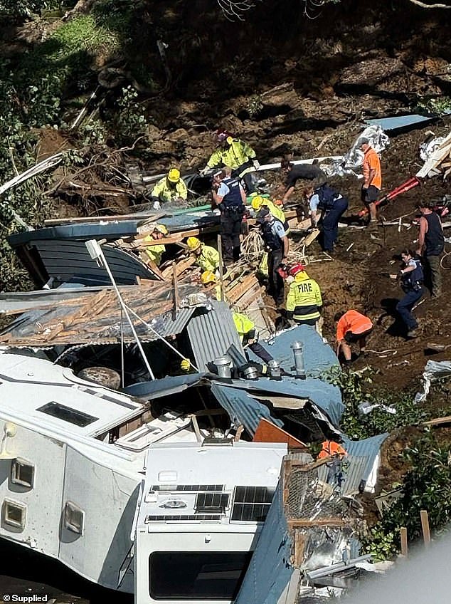 新西兰山体滑坡冲毁度假营地,澳洲游客死里逃生!多名儿童下落不明(组图) - 1