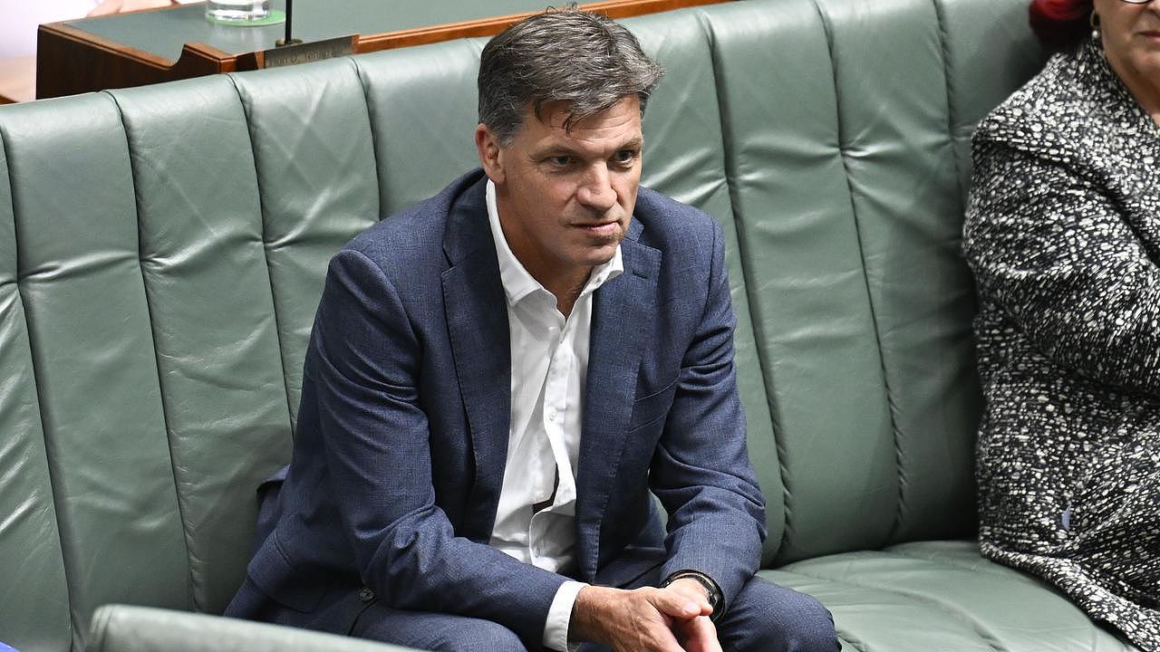 自由党党魁深陷危机，恐被迫下台！机场遭记者连番追问（组图） - 4