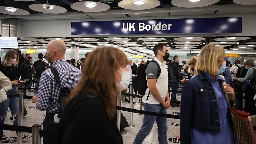 “感觉被歧视了！”英国入境新规下月生效，澳大批双重国籍家庭陷入危机（组图） - 1