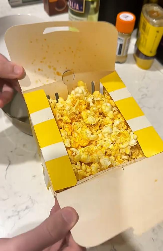前员工亲测走红!Woolie售价$4爆米花,变“电影院风味”秘诀疯传(组图) - 5