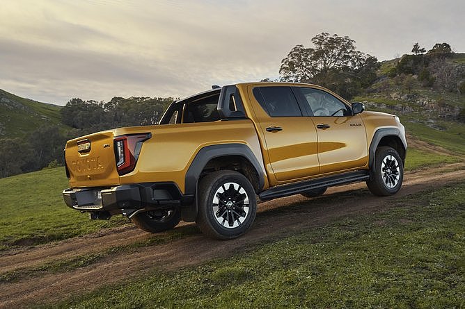 2026款丰田HiLux在澳开售:起步价暴涨$6000,配置全面升级(组图) - 2