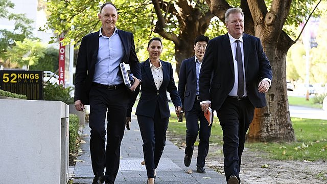 中国大股东再出手！澳洲稀土巨头高层或被罢免（图） - 2