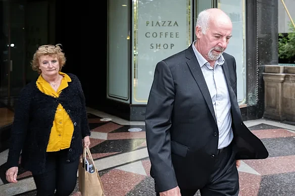 掩盖$4500万贿赂仅罚$1000？澳建筑巨头前高管全身而退，舆论哗然（组图） - 1