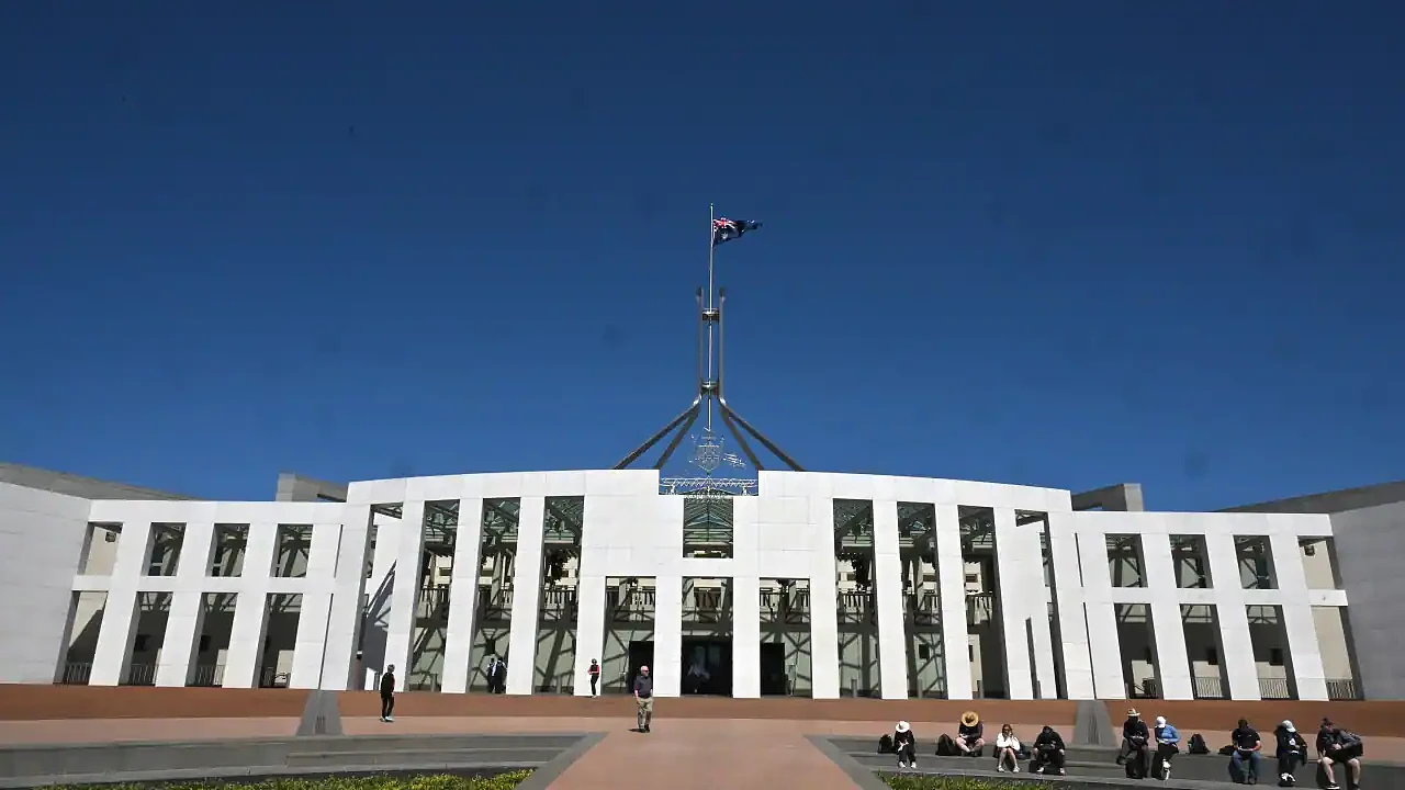 澳国会下周复会:多位党魁面临逼宫危机,移民法案成焦点(组图) - 1