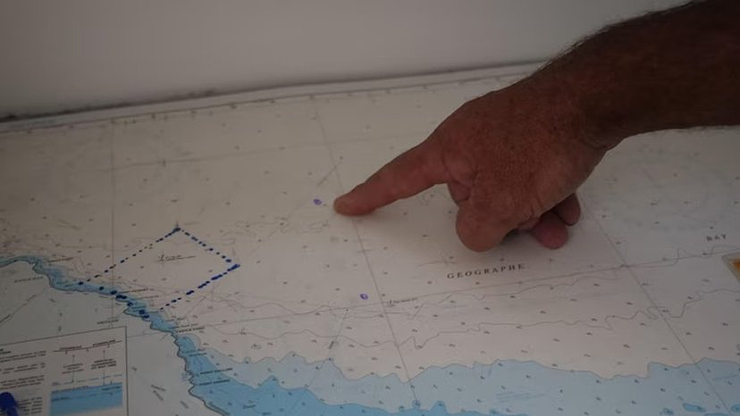 西澳13岁少年逆浪而行,冒死穿越鲨鱼海域,拼命救回全家性命(组图) - 4
